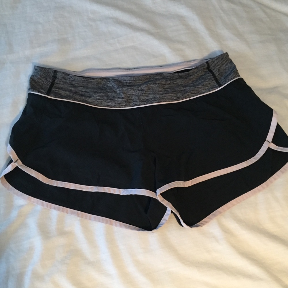Lululemon Speed Shorts size 6